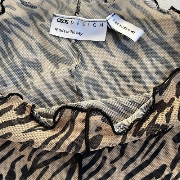 Asos Design Animal Print Sheer Long Sleeve Crop Top Size 2 - Picture 4 of 8